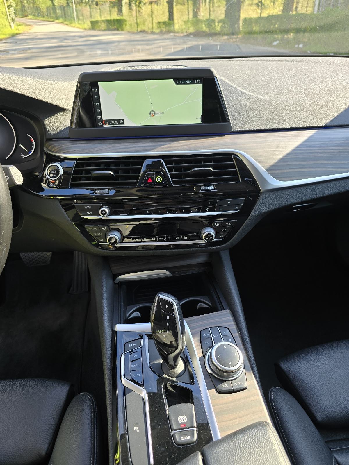BMW 520d automatik - VELIKI SERVIS - u sustavu PDV-a, fotografija 8