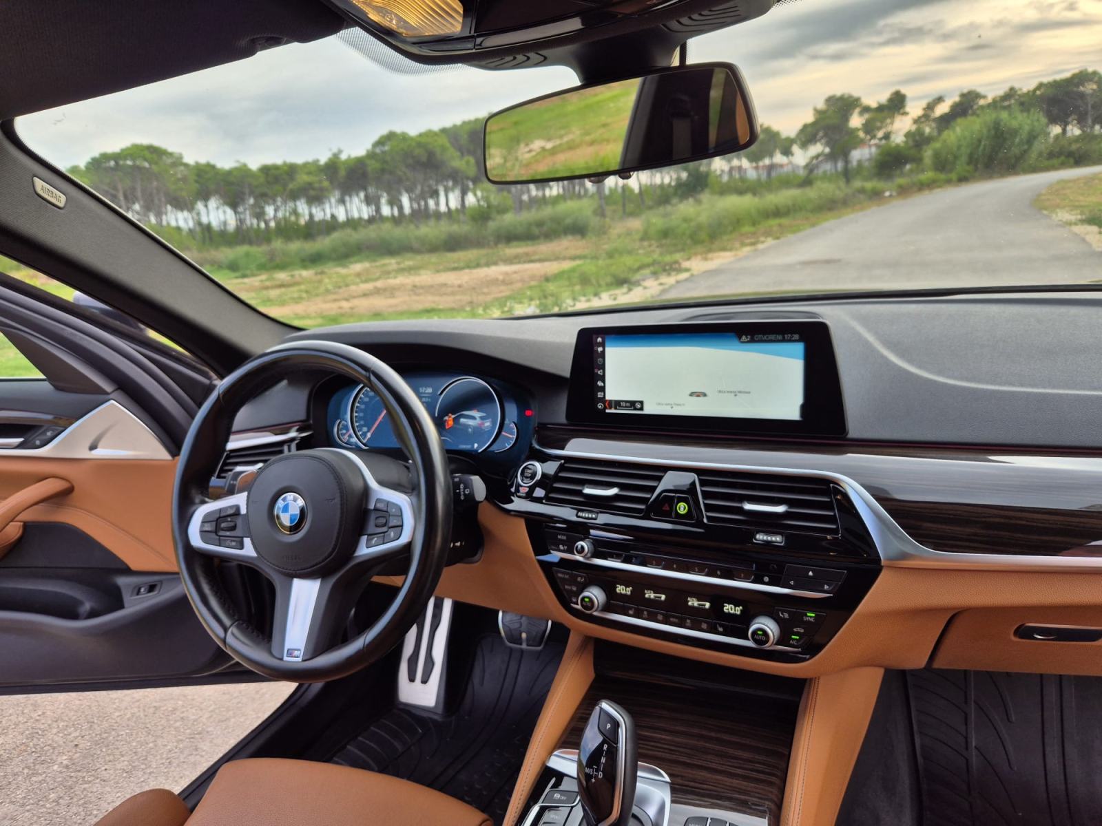 BMW serija 5 Touring 520d M paket, fotografija 5
