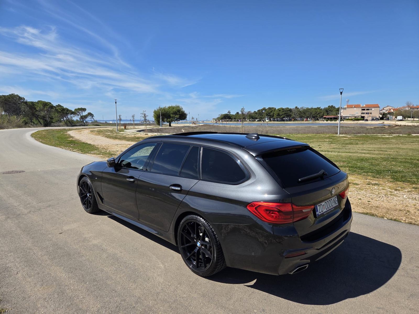 BMW serija 5 Touring 520d M paket, fotografija 15