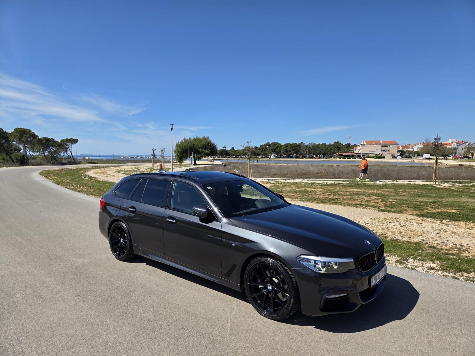 BMW serija 5 Touring 520d M paket, fotografija 17