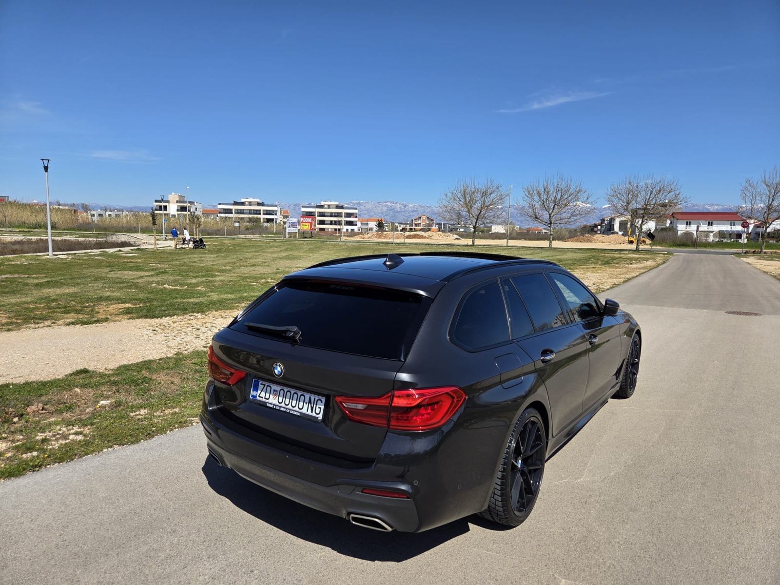 BMW serija 5 Touring 520d M paket, fotografija 11