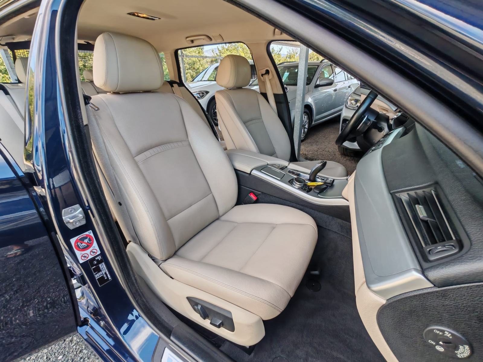 BMW 520d LUXURY AUTOMATIK 190 ks kamera M volan u PDV-u TOP STANJE ❗❗, fotografija 19