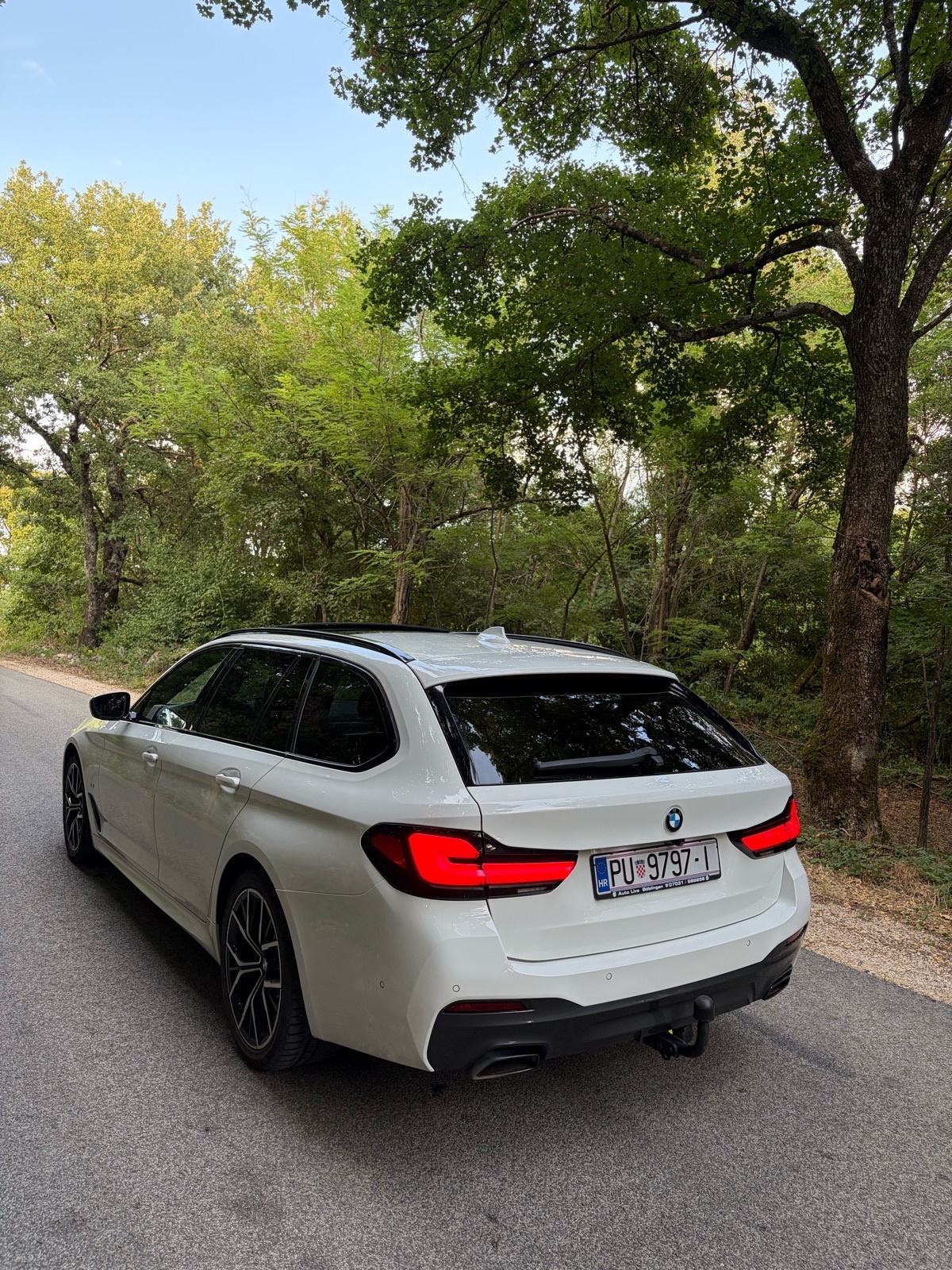 BMW serija 5 Touring 520d automatik, fotografija 4