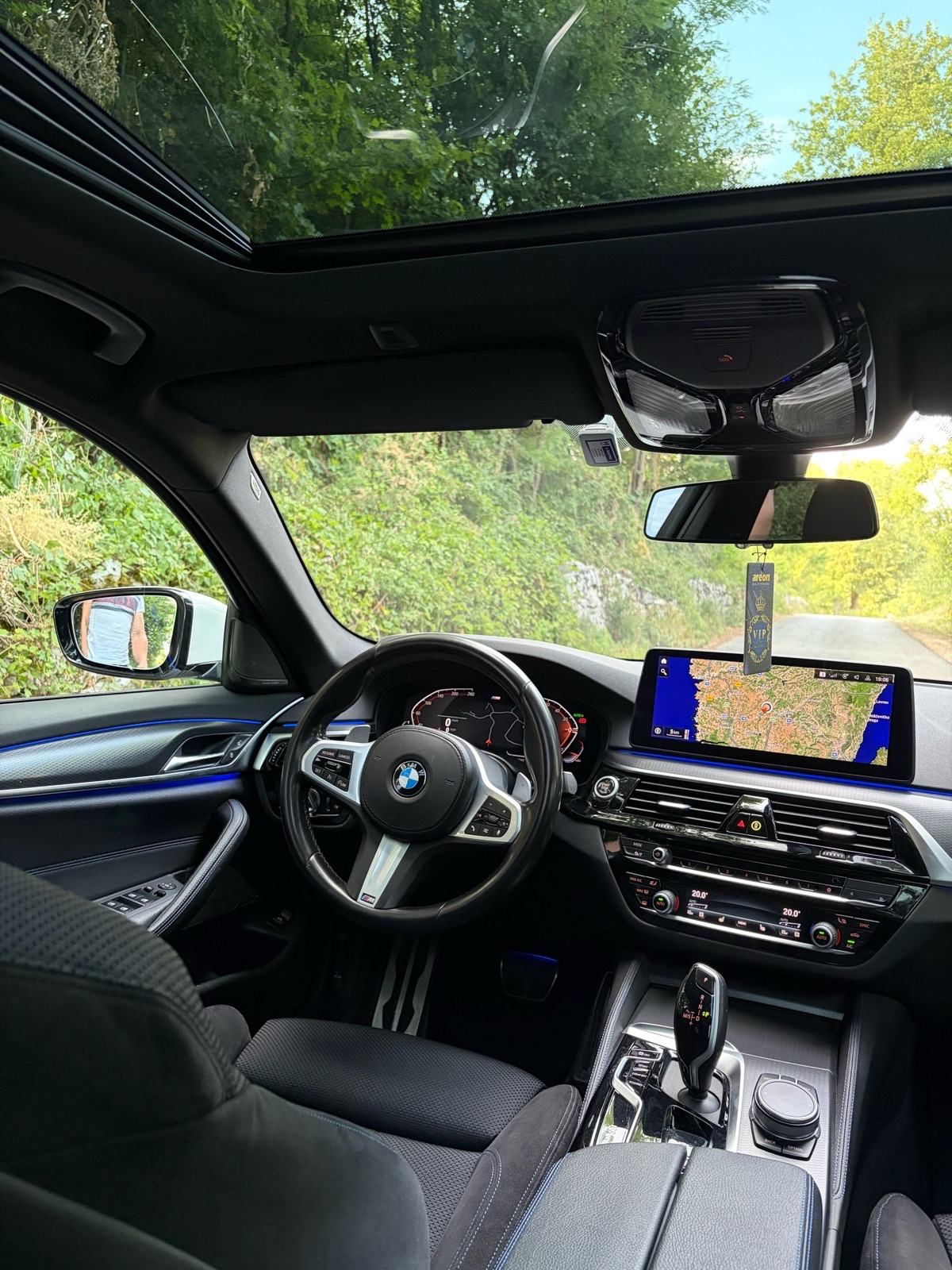 BMW serija 5 Touring 520d automatik, fotografija 10