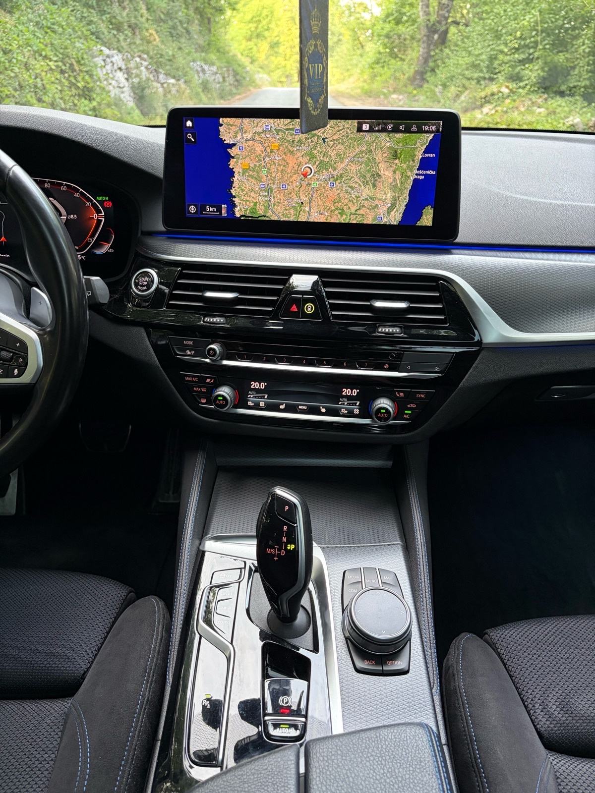 BMW serija 5 Touring 520d automatik, fotografija 12