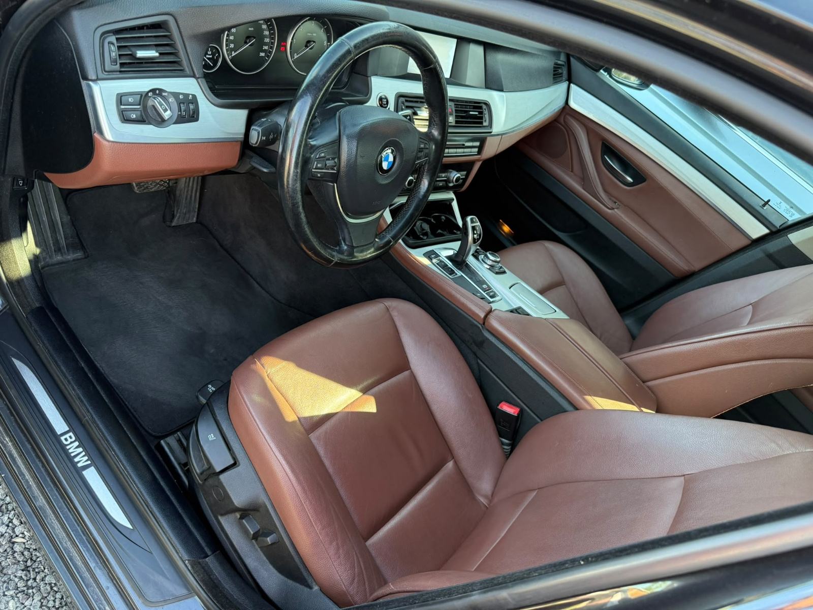 BMW serija 5 Touring 520d automatik, fotografija 9