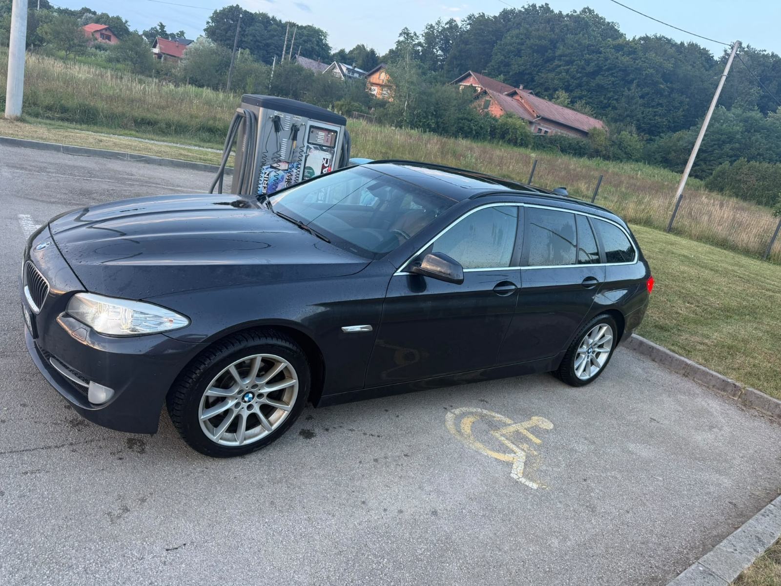 BMW serija 5 Touring 520d automatik, fotografija 3