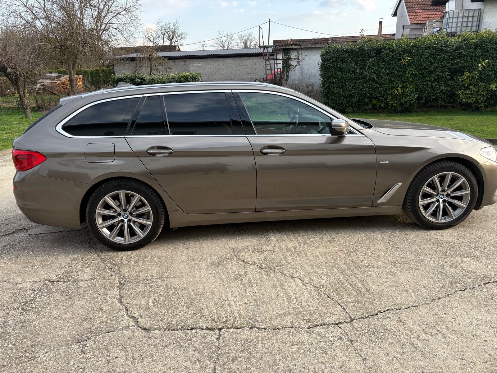 BMW serija 5 Touring 520d automatik, fotografija 8
