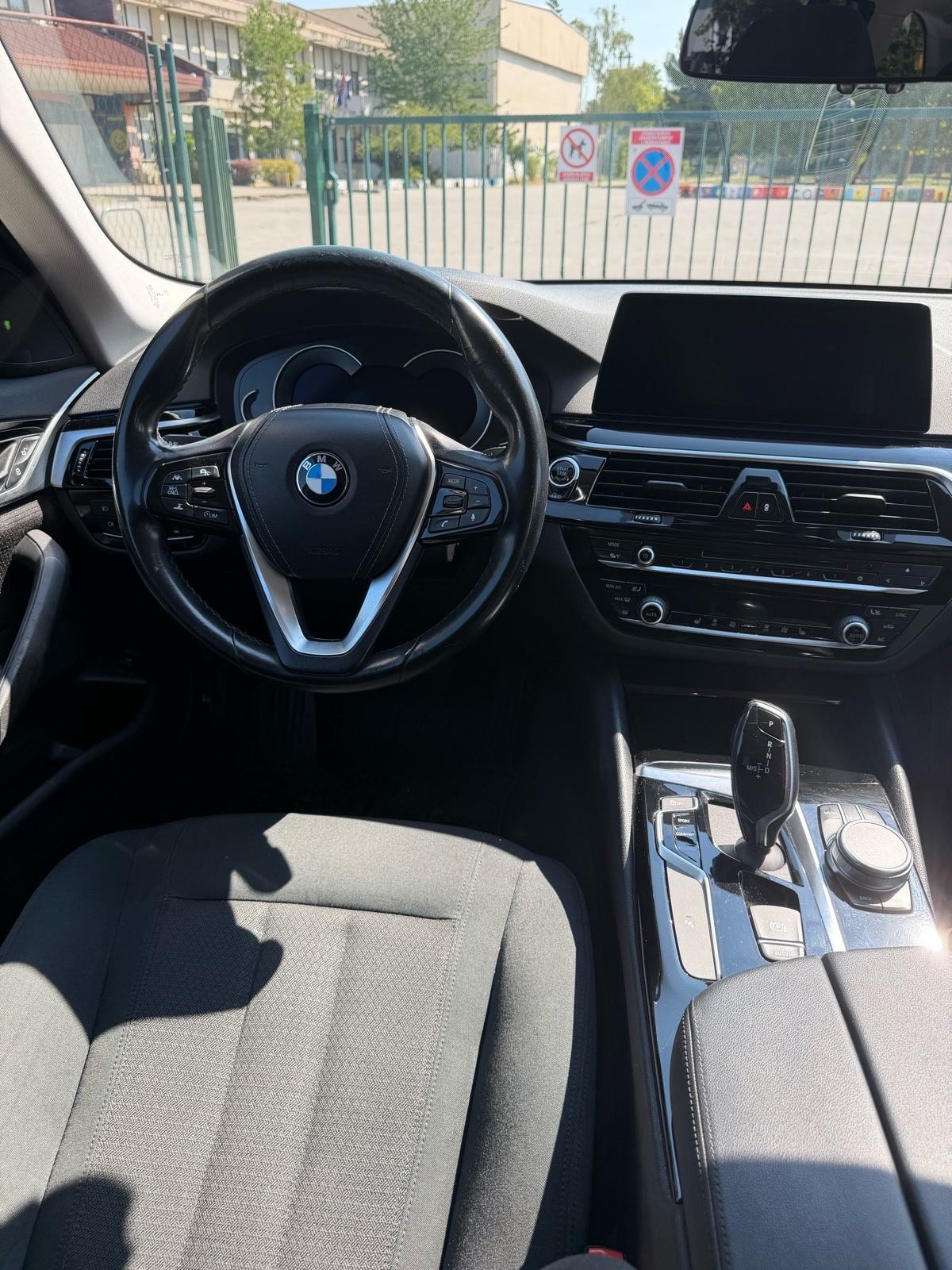 BMW serija 5 Touring 520d automatik, fotografija 10