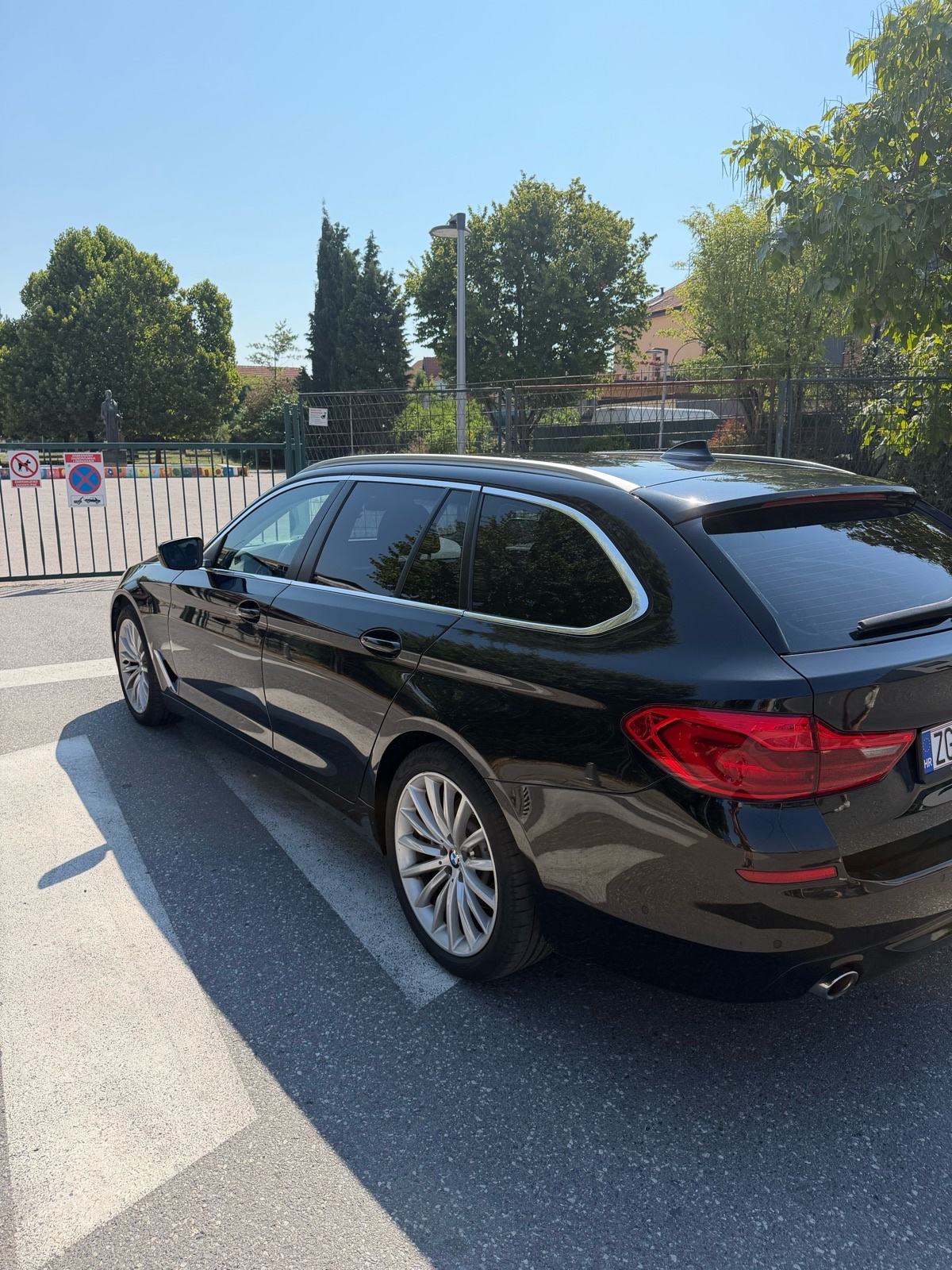 BMW serija 5 Touring 520d automatik, fotografija 11