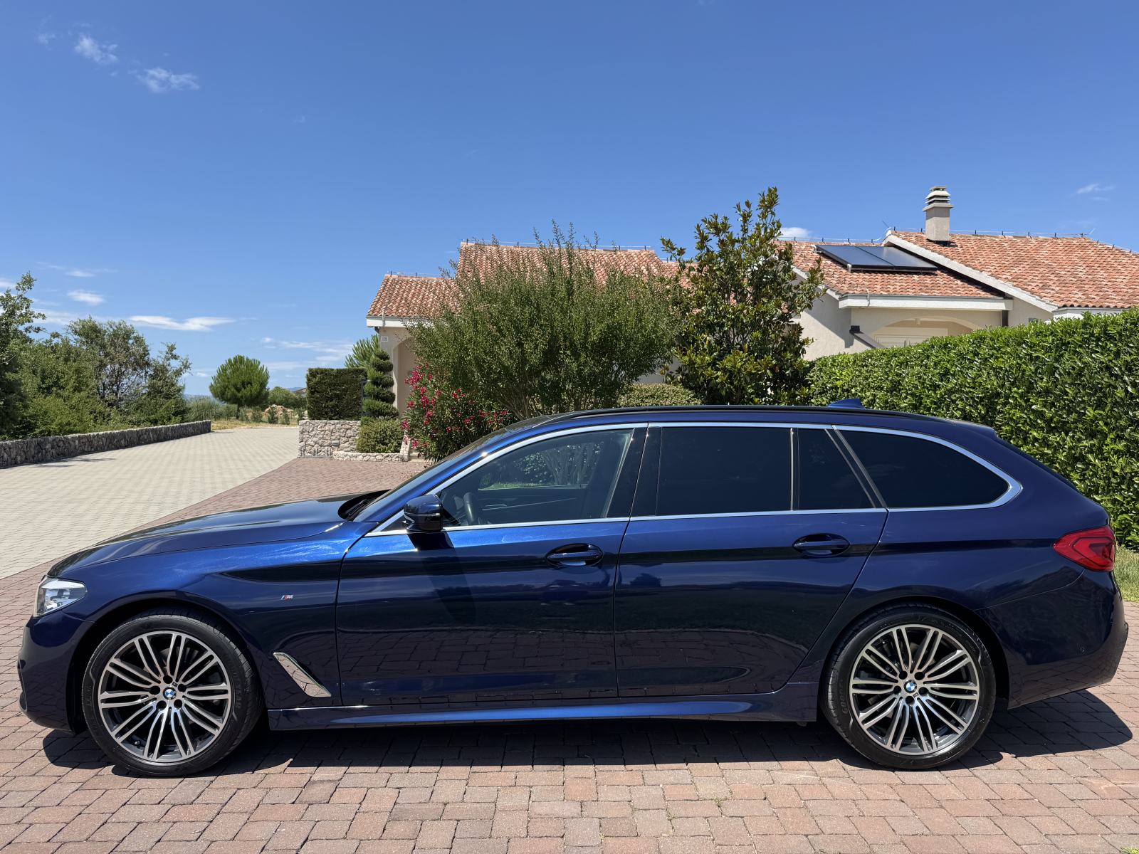 BMW 520d xDrive Touring M Sport *AKCIJA*, fotografija 5