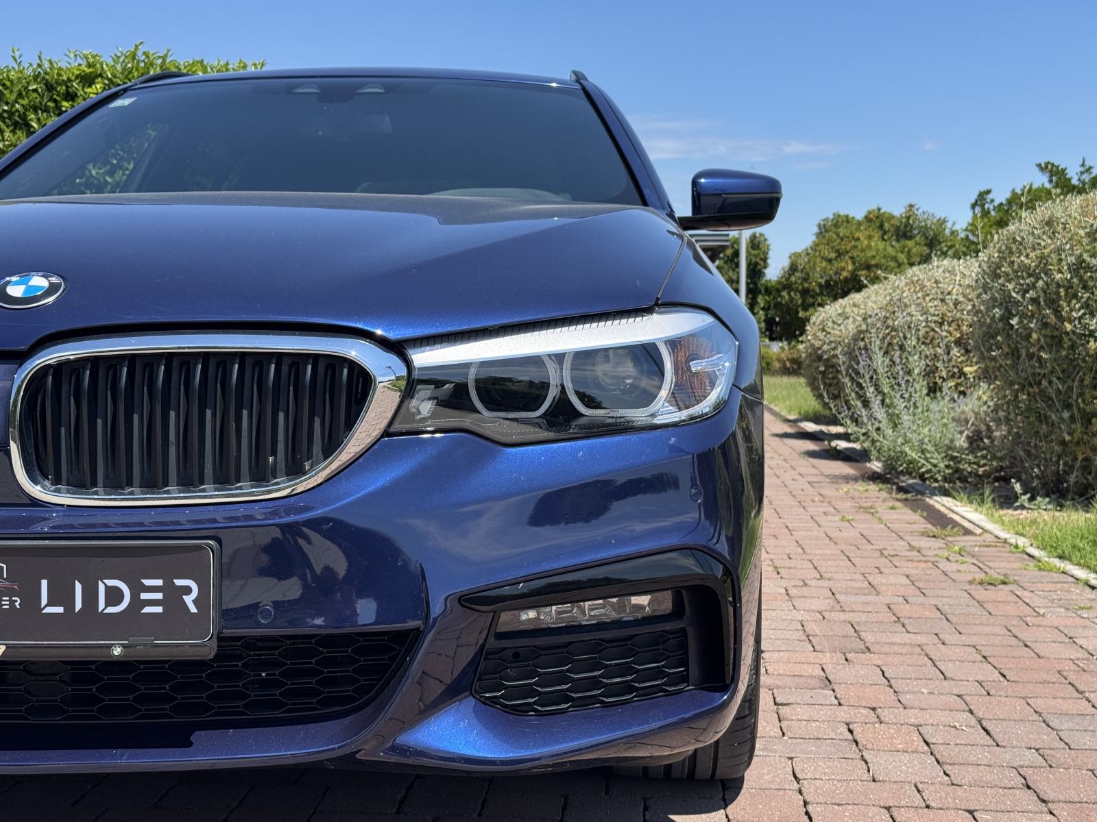 BMW 520d xDrive Touring M Sport *AKCIJA*, fotografija 11