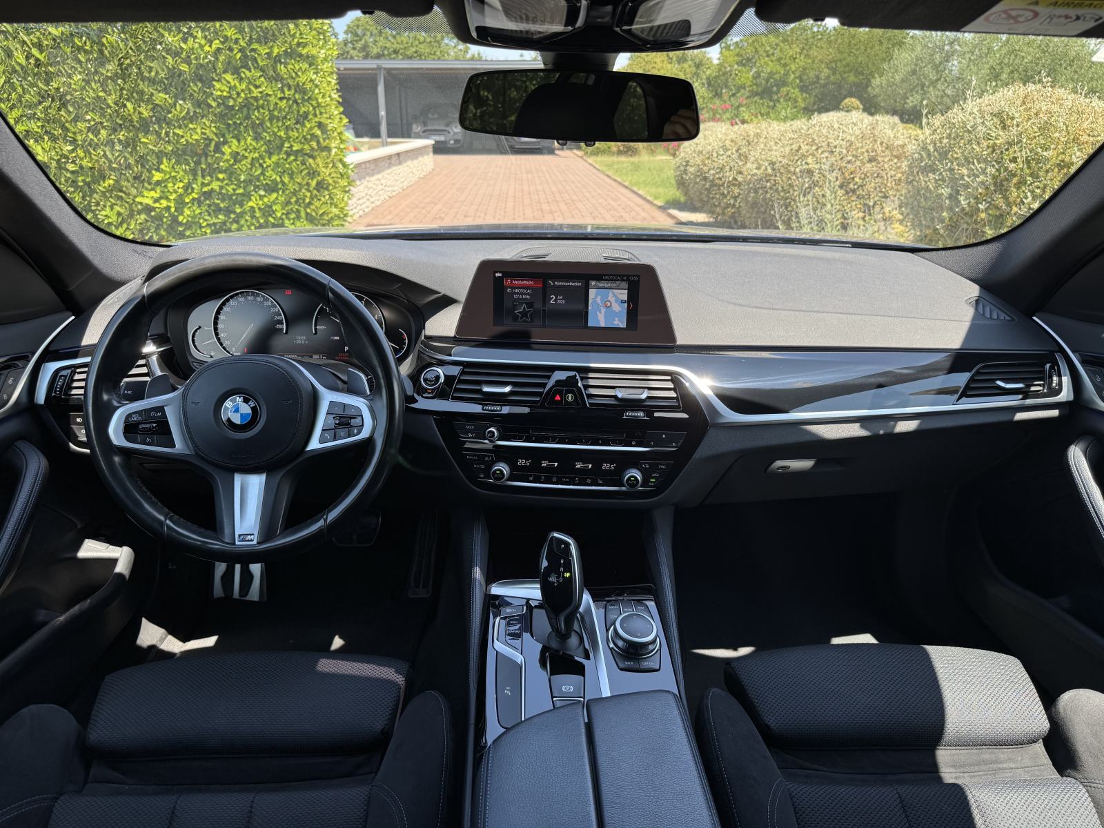 BMW 520d xDrive Touring M Sport *AKCIJA*, fotografija 18