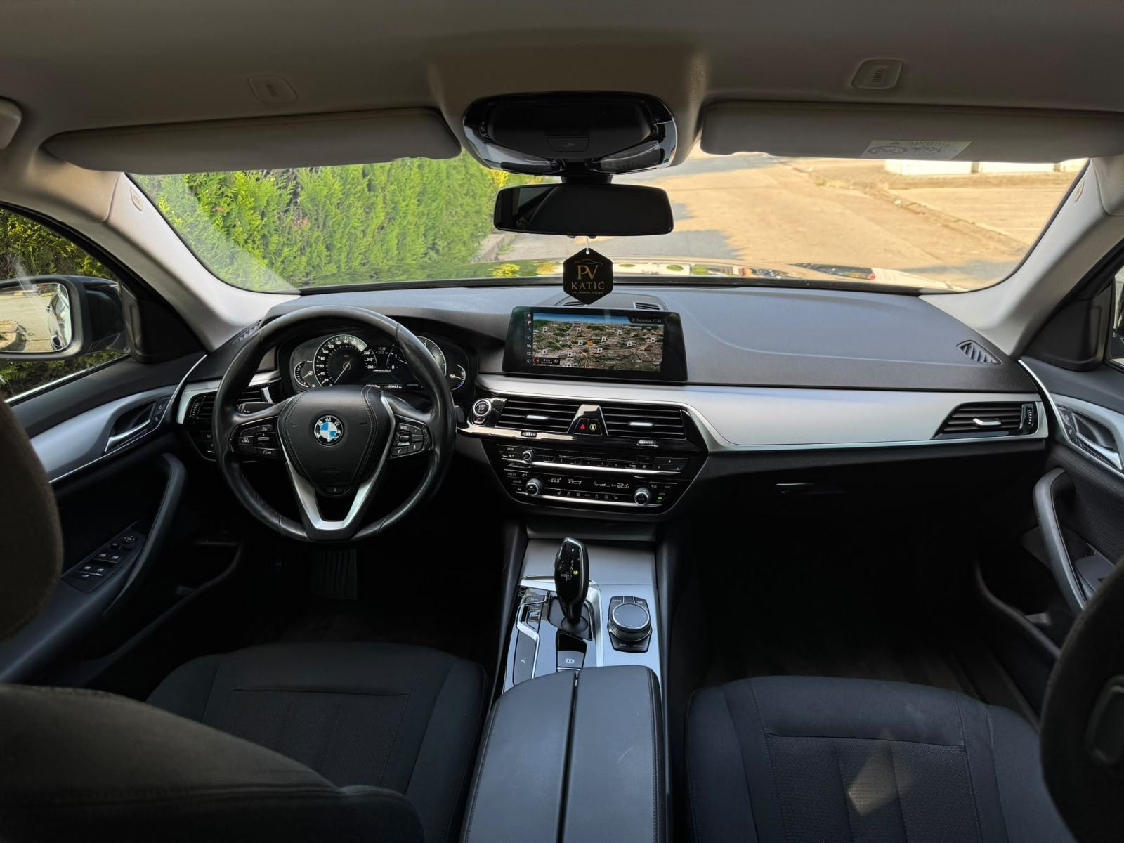 BMW Touring 520d -G31,automatik,Virtual, fotografija 12
