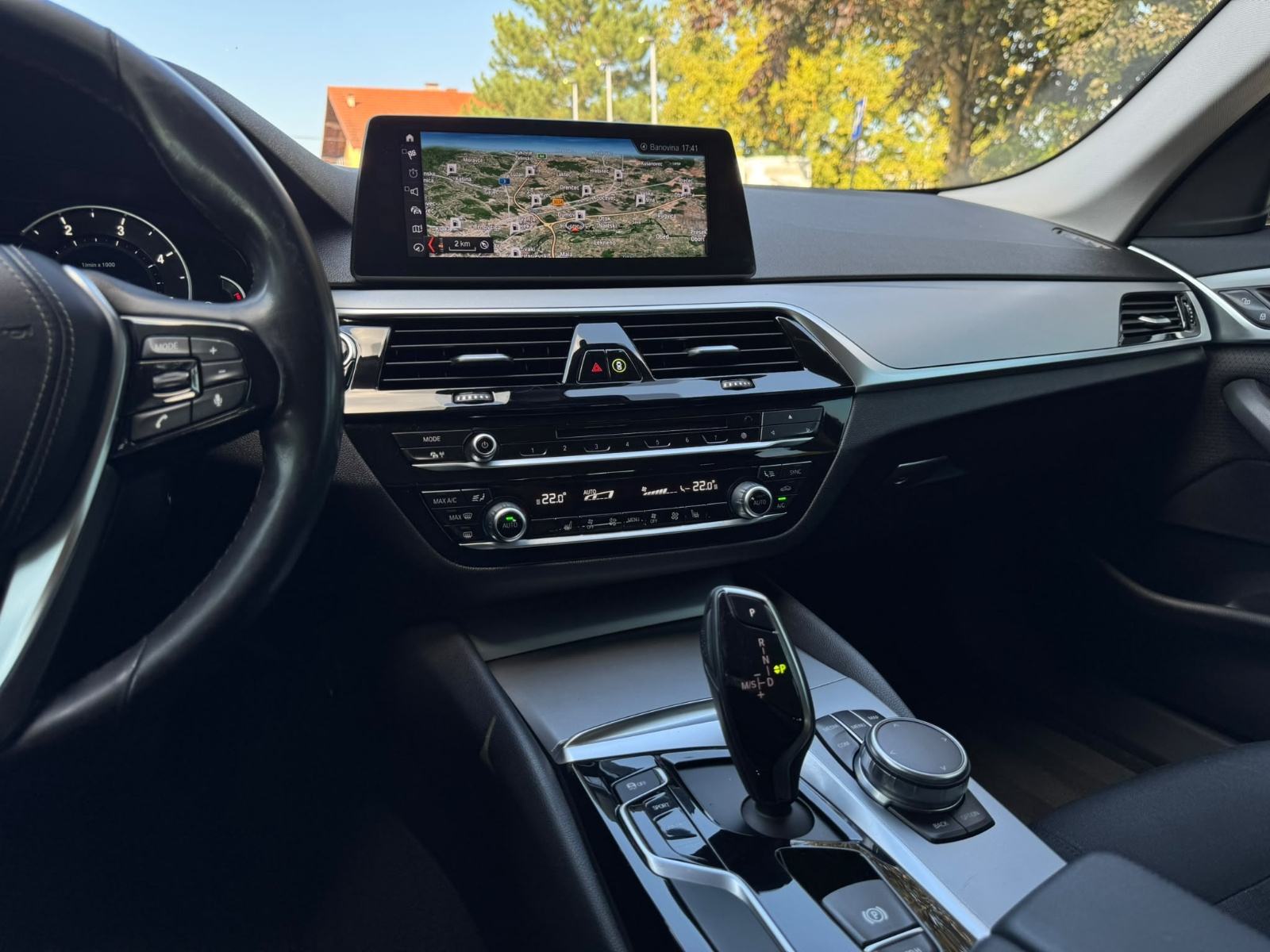 BMW Touring 520d -G31,automatik,Virtual, fotografija 15