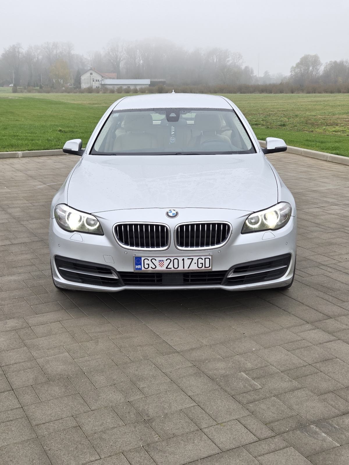 BMW serija 5 Touring 520d**Automatik**X-drive**, fotografija 3
