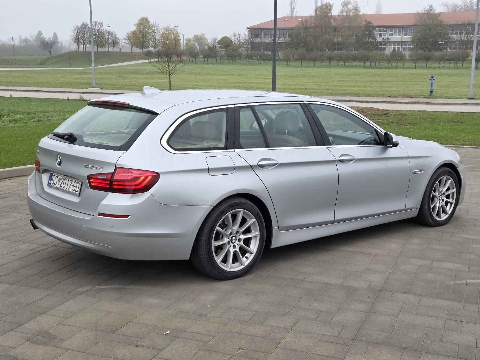BMW serija 5 Touring 520d**Automatik**X-drive**, fotografija 6