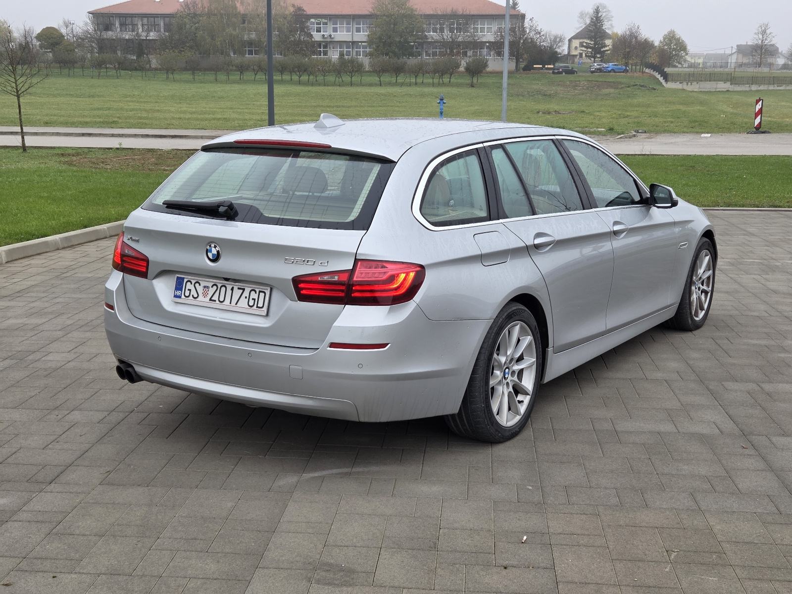 BMW serija 5 Touring 520d**Automatik**X-drive**, fotografija 7