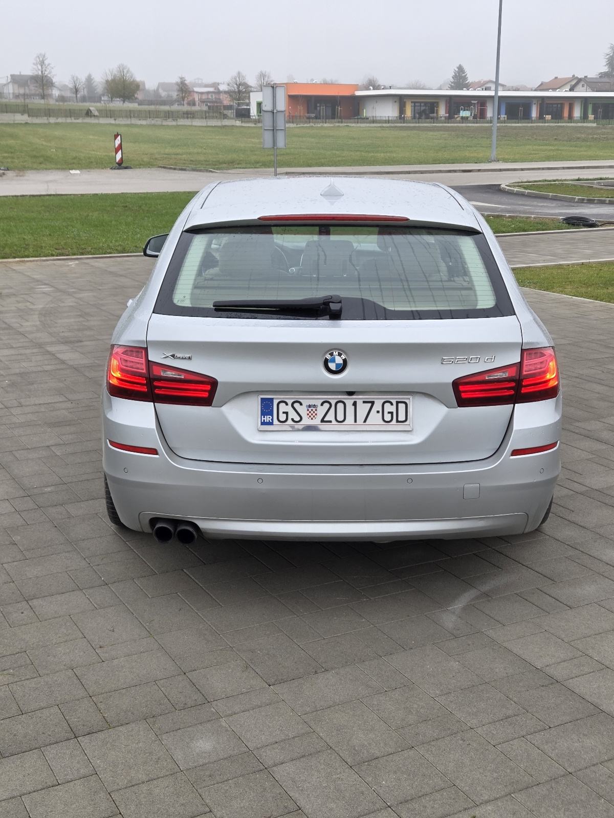 BMW serija 5 Touring 520d**Automatik**X-drive**, fotografija 8