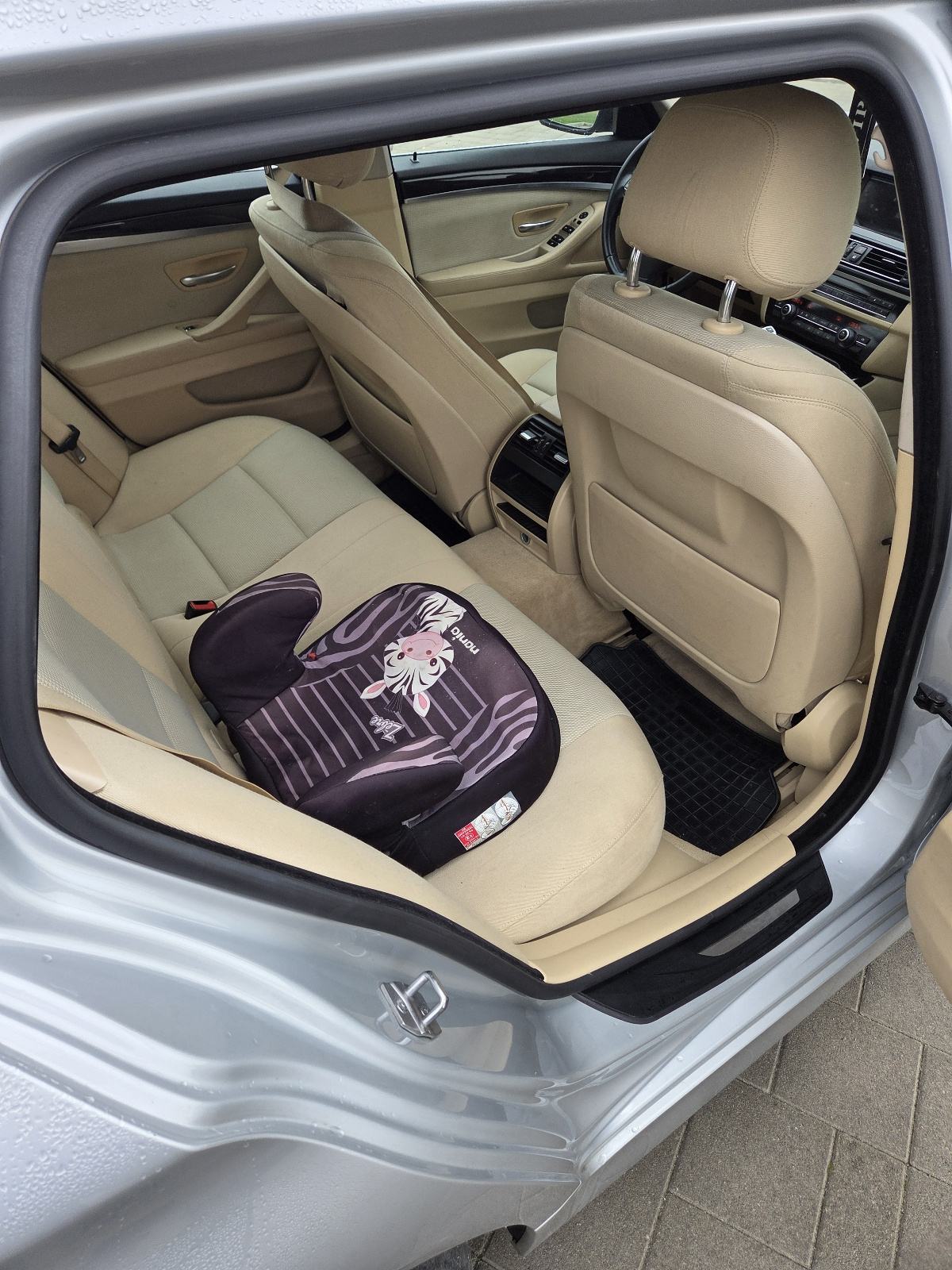 BMW serija 5 Touring 520d**Automatik**X-drive**, fotografija 13