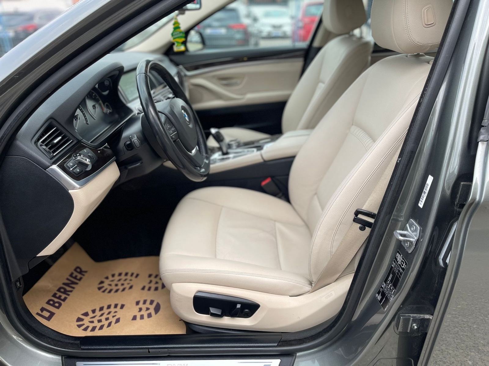 BMW serija 5 Touring 520d LUXURY 2014GOD 11,999€!!, fotografija 20