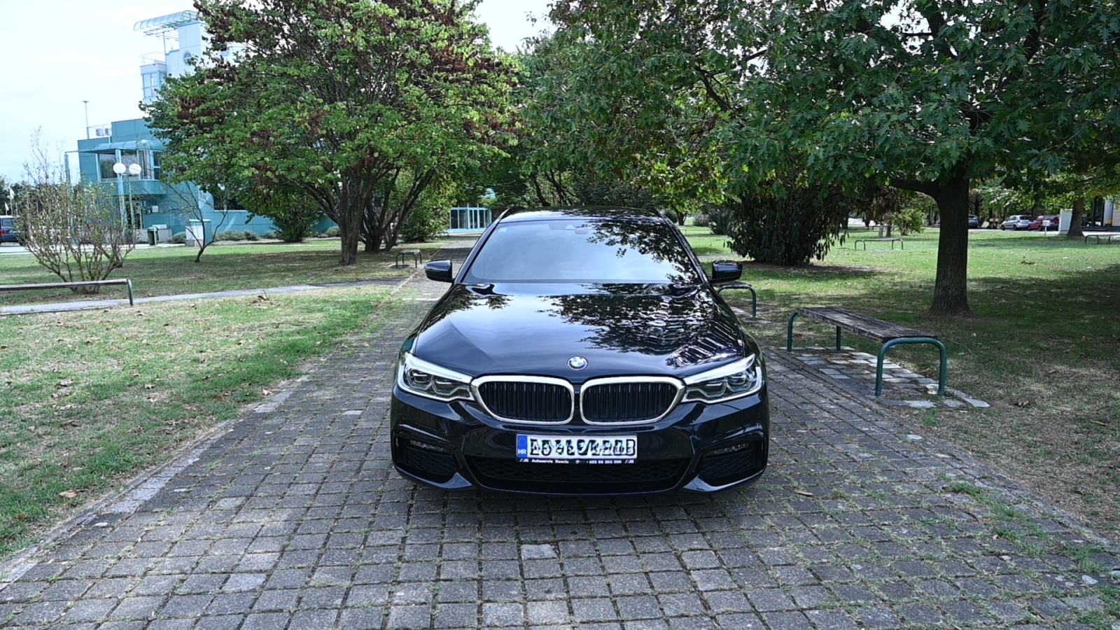 BMW 520d** M~paket**reg:7/27**Napravljen veliki servis**, fotografija 9