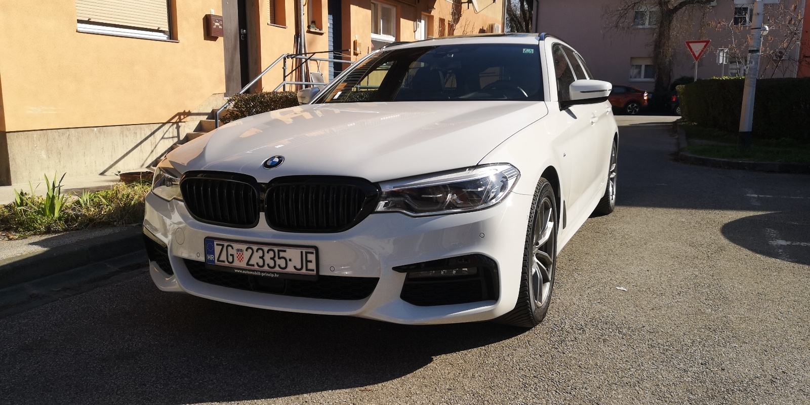 BMW serija 5 Touring 520d M paket u PDV-u, fotografija 6