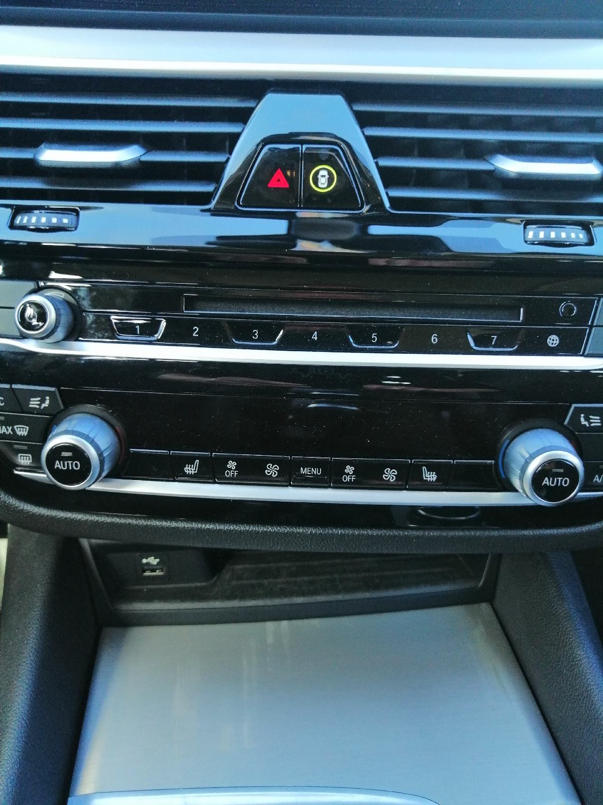 BMW 520d G31,Sport line,NovaReg.4-27 167000 Panorama,Kuka,, fotografija 7