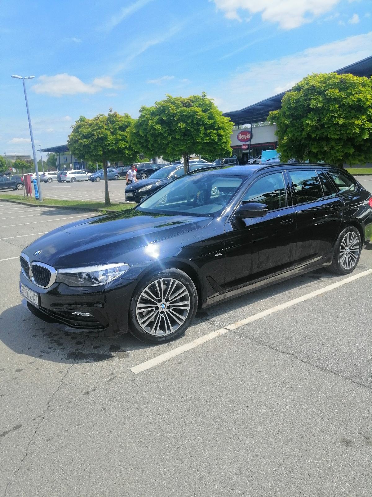 BMW 520d G31,Sport line,NovaReg.4-27 167000 Panorama,Kuka,, fotografija 1