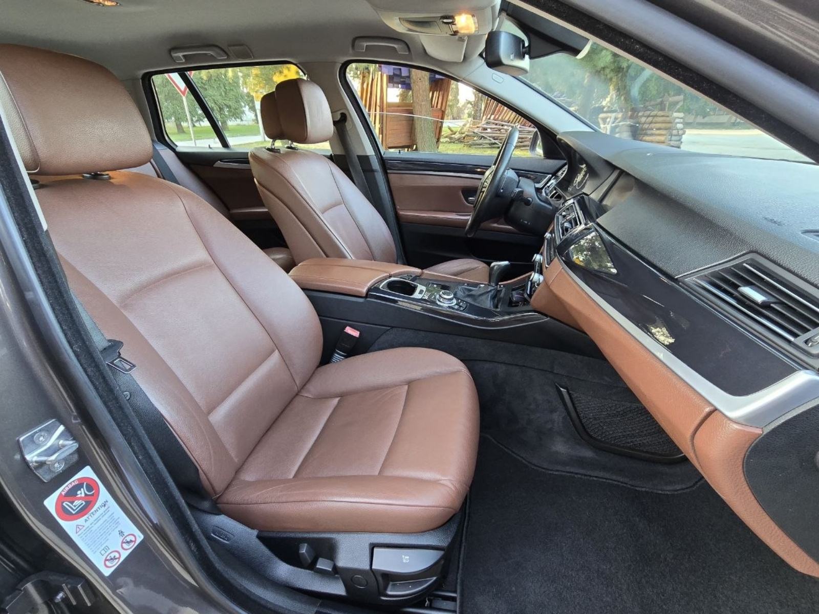 BMW serija 5 520d - KOŽA - VELIKI SERVIS -, fotografija 11
