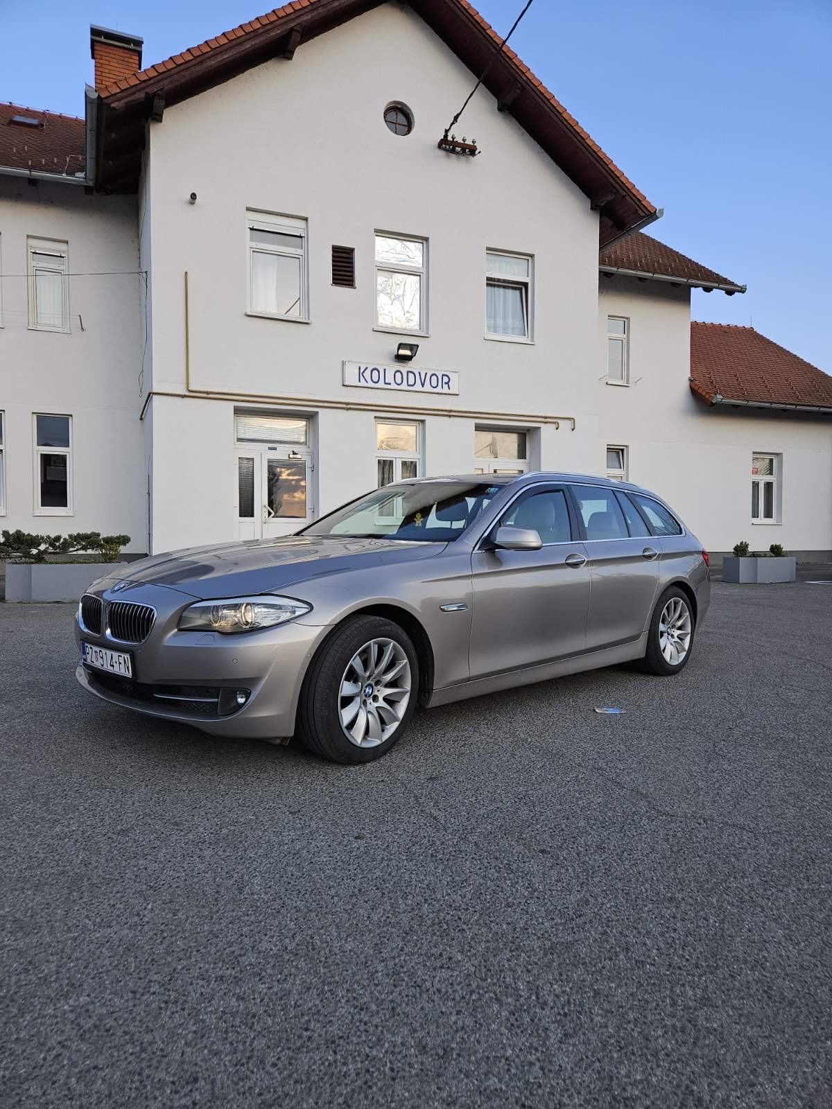 BMW serija 5 Touring 520d NOVI LANAC!, fotografija 6