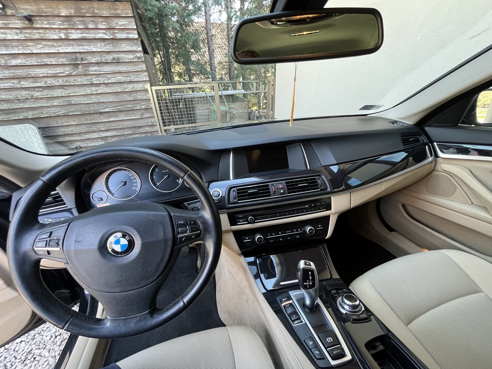 BMW serija 5 Touring 520d, fotografija 9