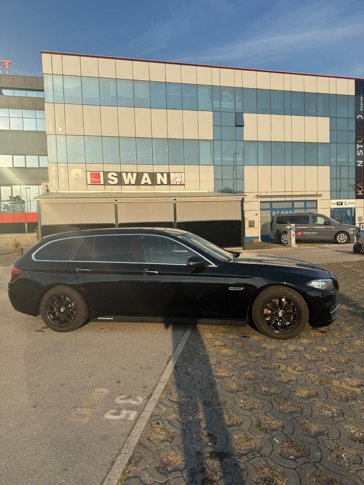 BMW serija 5 Touring 520d KARTICE-ZAMJENA, fotografija 5