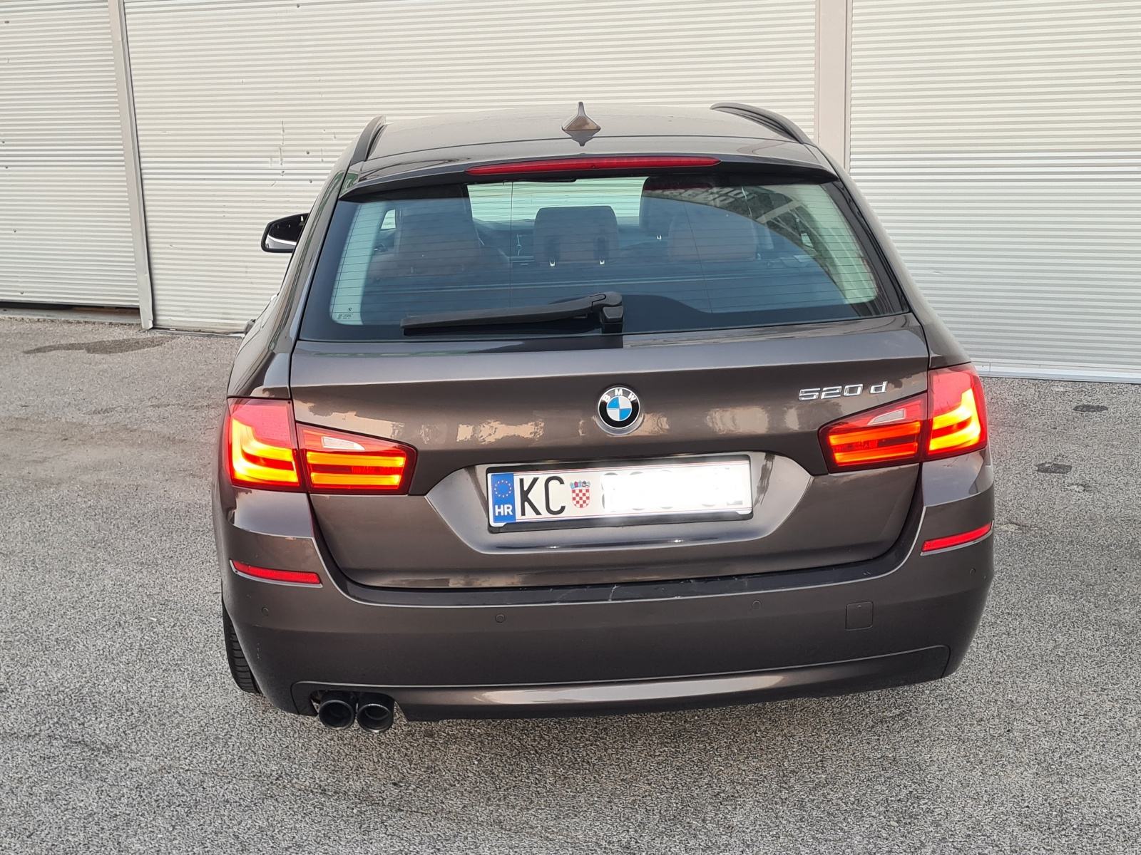 BMW serija 5 520d - KOŽA - VELIKI SERVIS -, fotografija 8