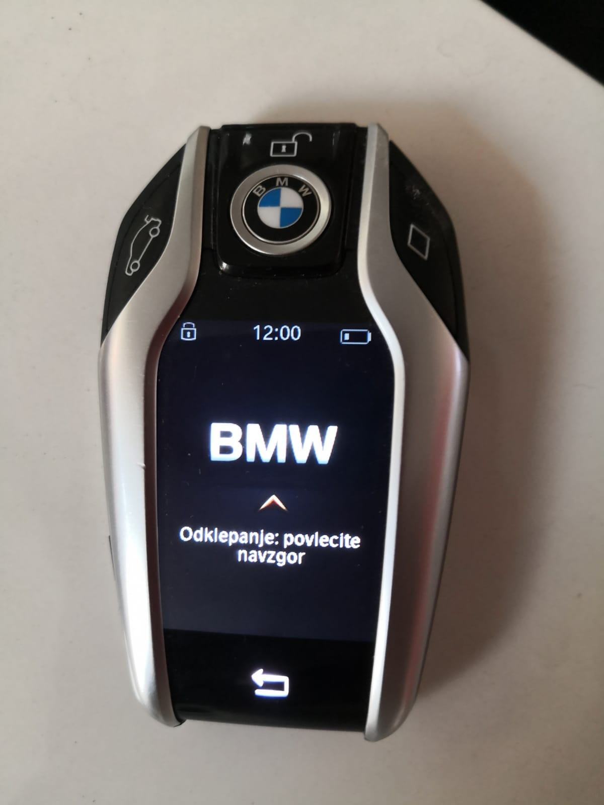 BMW serija 5 Touring 520d Sprt line M paket I --2019.g.--167.000km--, pogled izvana - slika 5