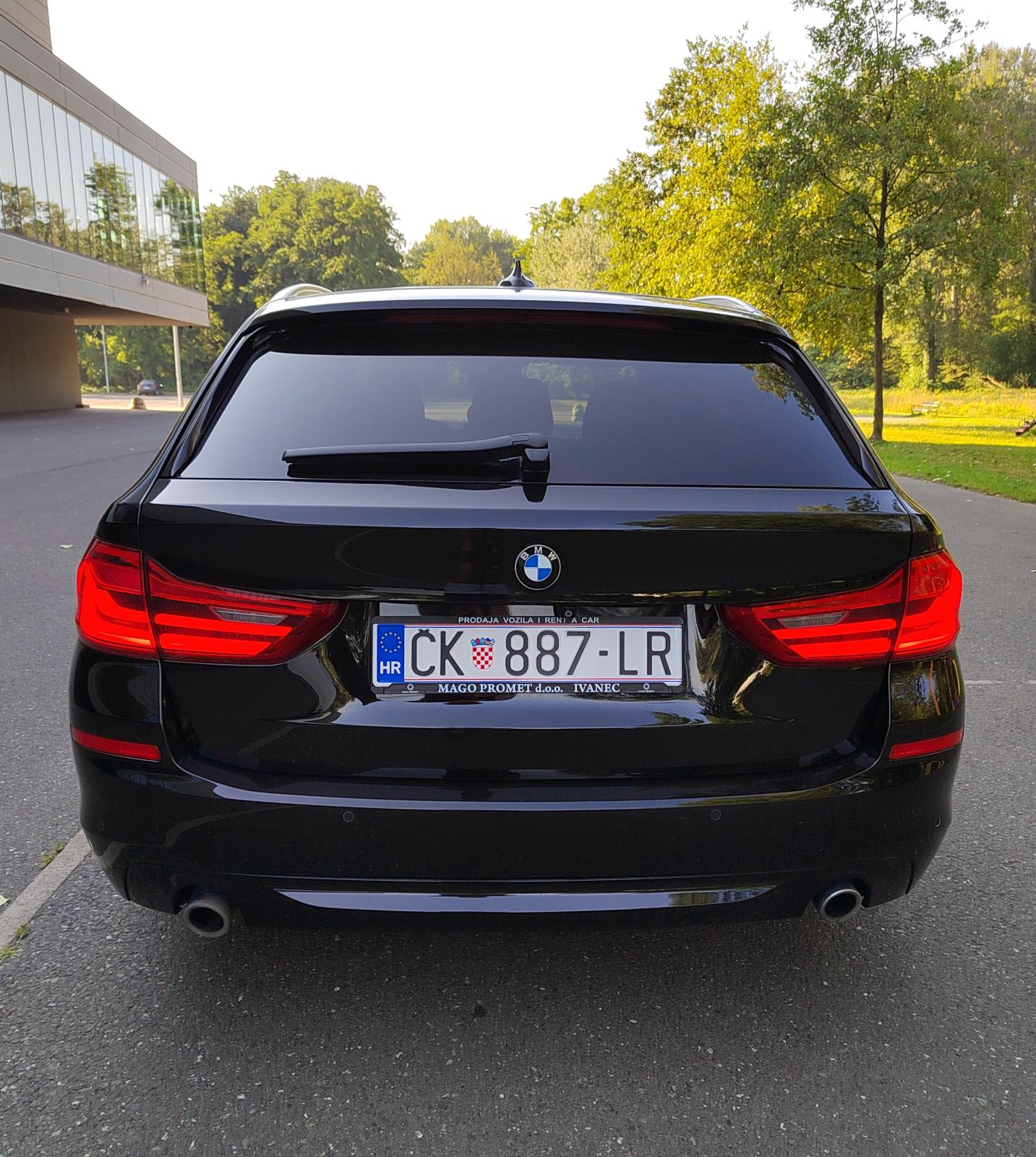 BMW serija 5 Touring 520xd, fotografija 4
