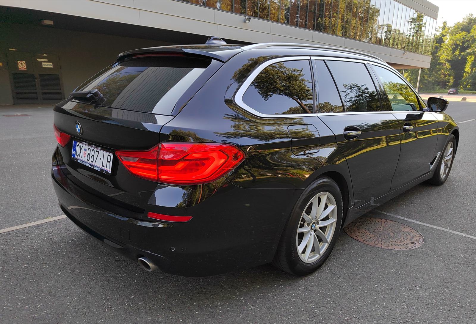 BMW serija 5 Touring 520xd, fotografija 5