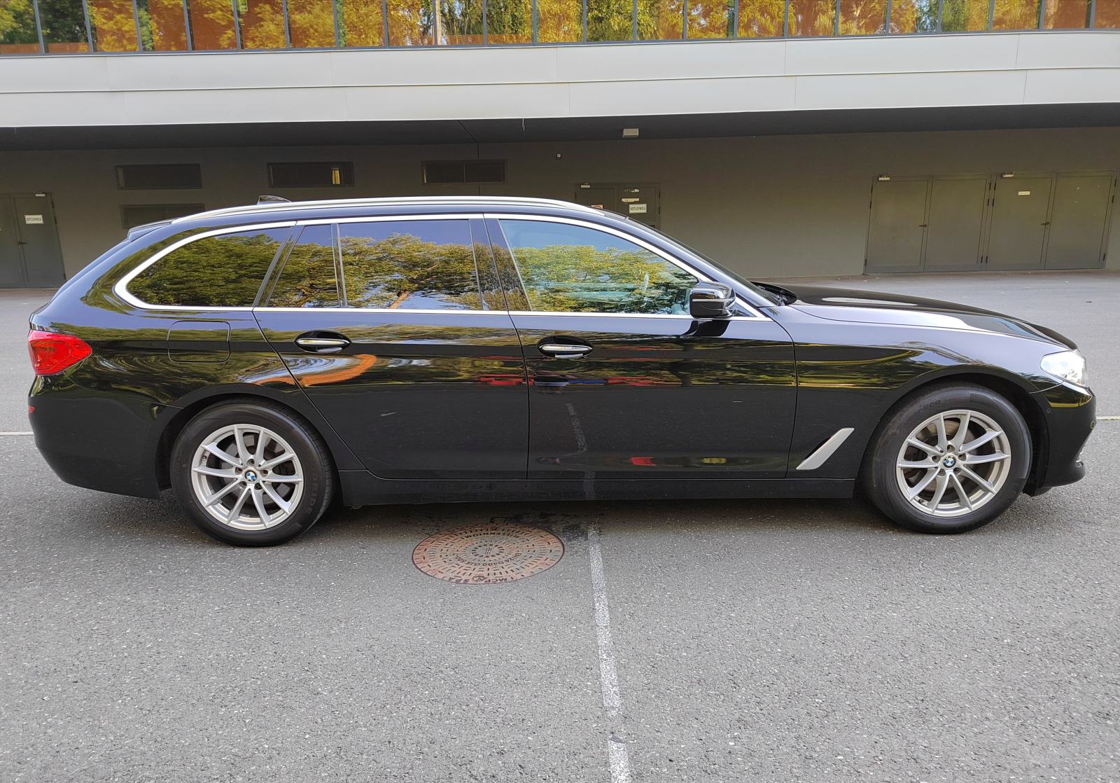 BMW serija 5 Touring 520xd, fotografija 6