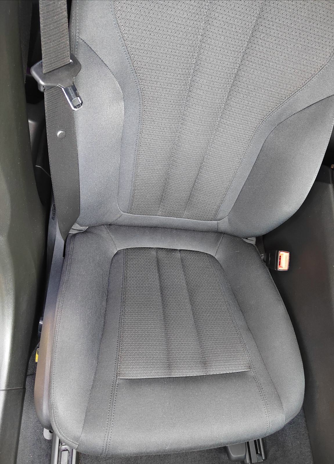 BMW serija 5 Touring 520xd, fotografija 13