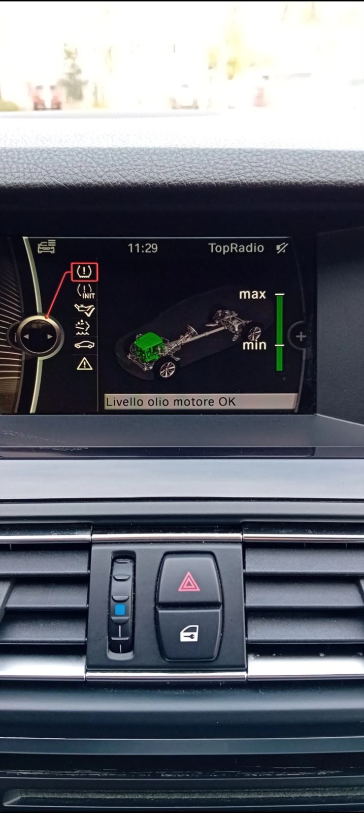 BMW 525d xDrive, automatik, stakleni krov, odličan!, fotografija 17