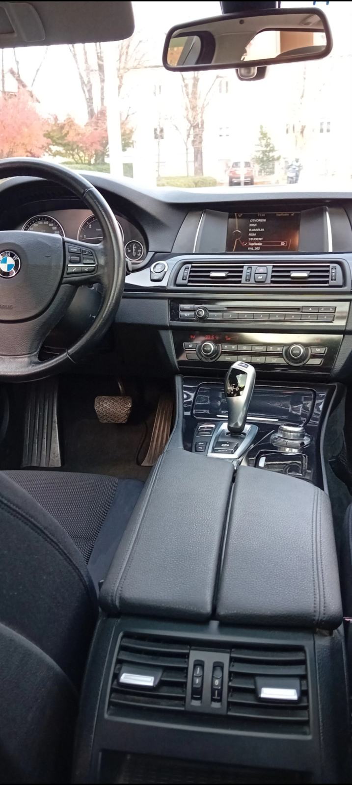 BMW 525d xDrive, automatik, stakleni krov, odličan!, pogled izvana - slika 5