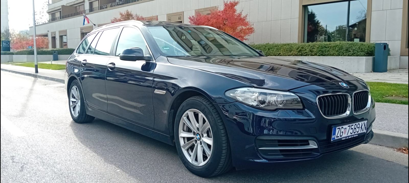 BMW 525d xDrive, automatik, stakleni krov, odličan!, pogled izvana - slika 1