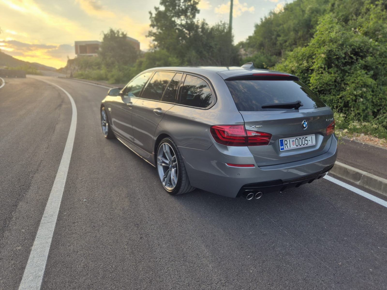 BMW serija 5 Touring 525xd automatik, fotografija 9