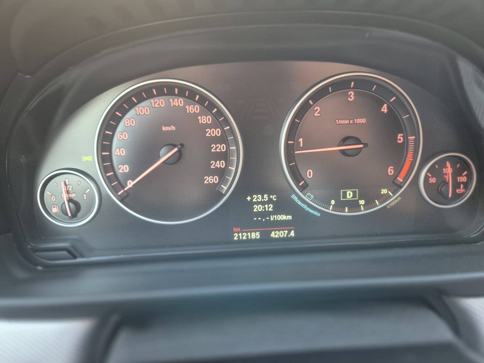 BMW serija 5 Touring 525xd automatik, fotografija 11