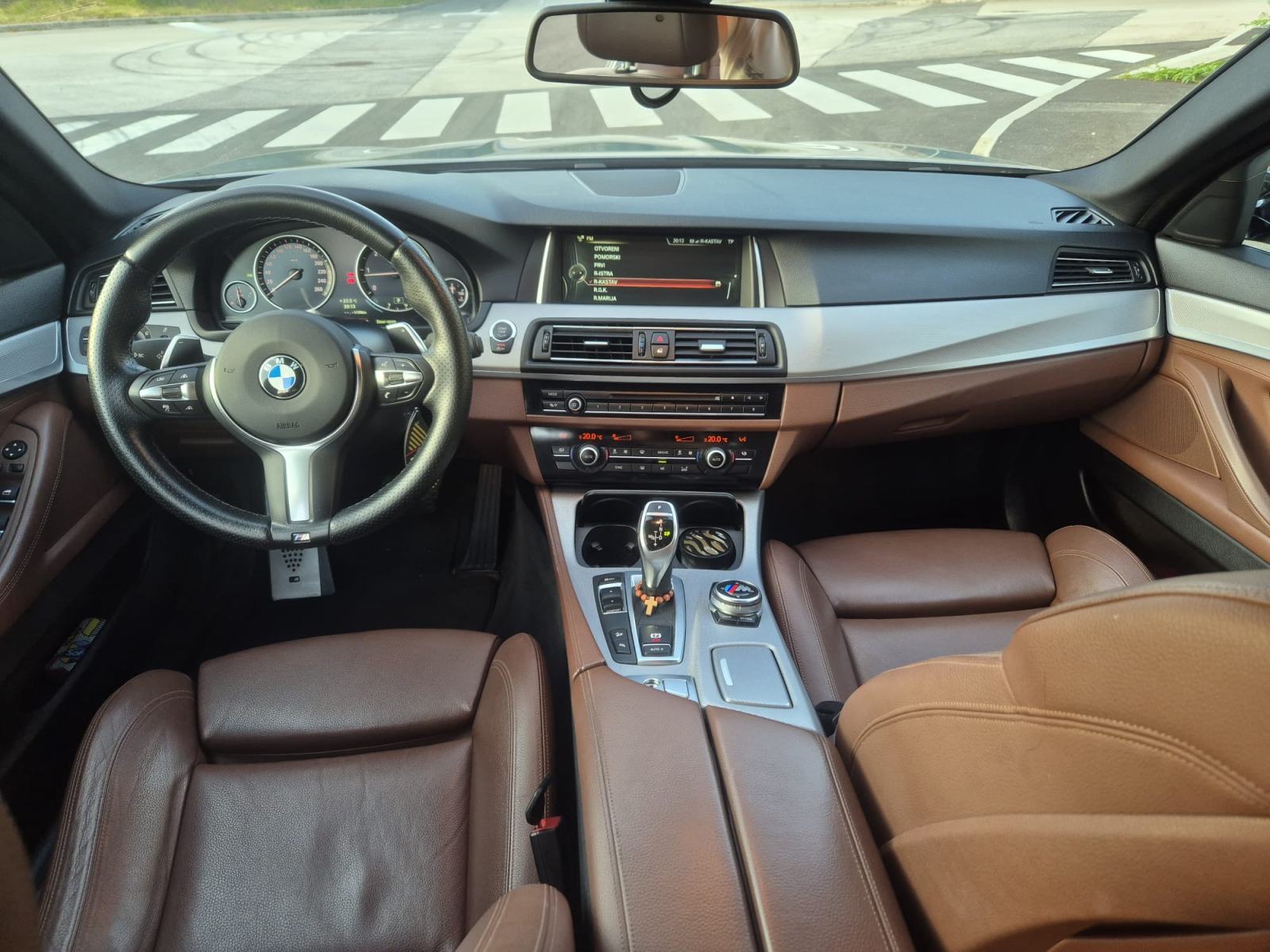 BMW serija 5 Touring 525xd automatik, fotografija 10