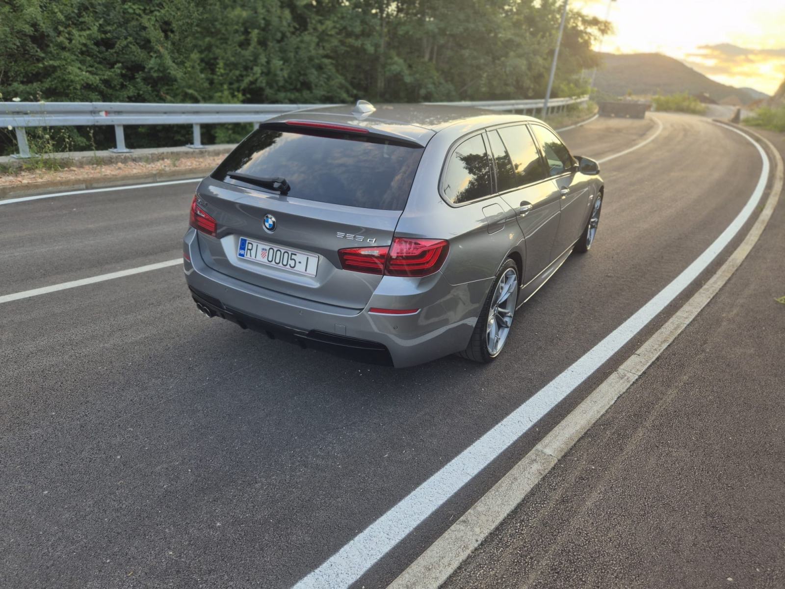 BMW serija 5 Touring 525xd automatik, fotografija 6