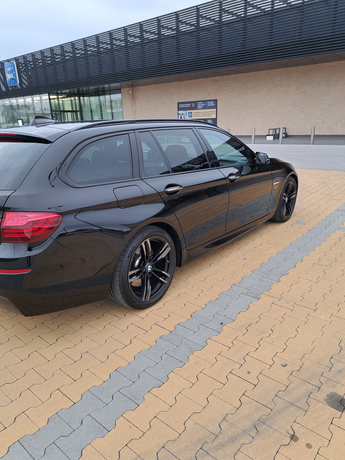 HITNO!!! BMW serija 5 Touring 530d automatik, fotografija 10
