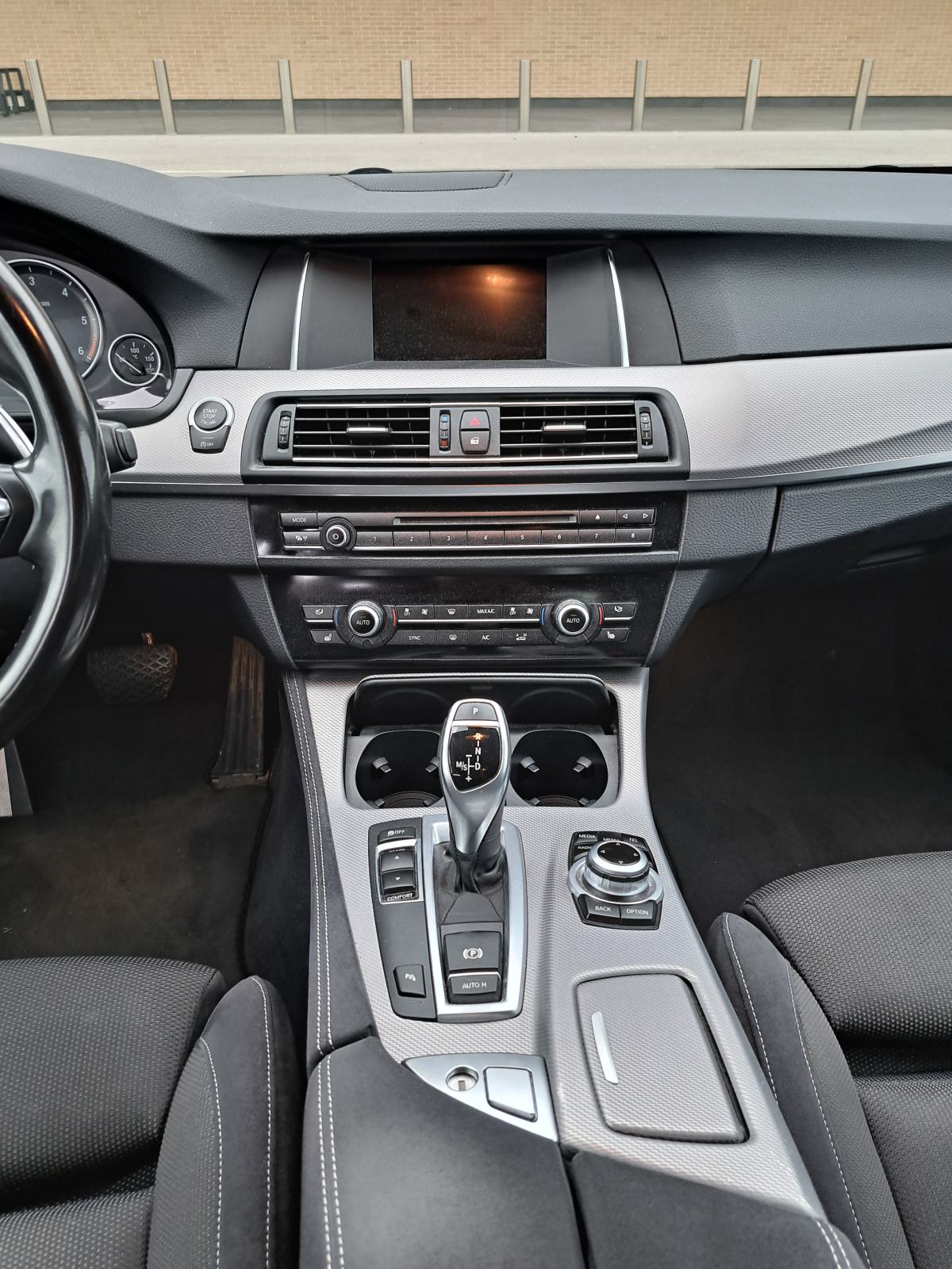 HITNO!!! BMW serija 5 Touring 530d automatik, fotografija 16