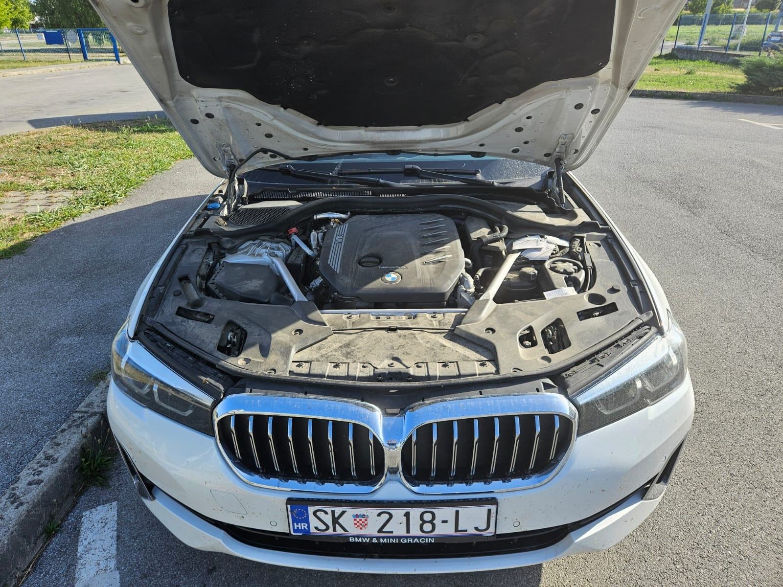 BMW serija 5 Touring 530d HIBRID.2022.autom.42500e, fotografija 8