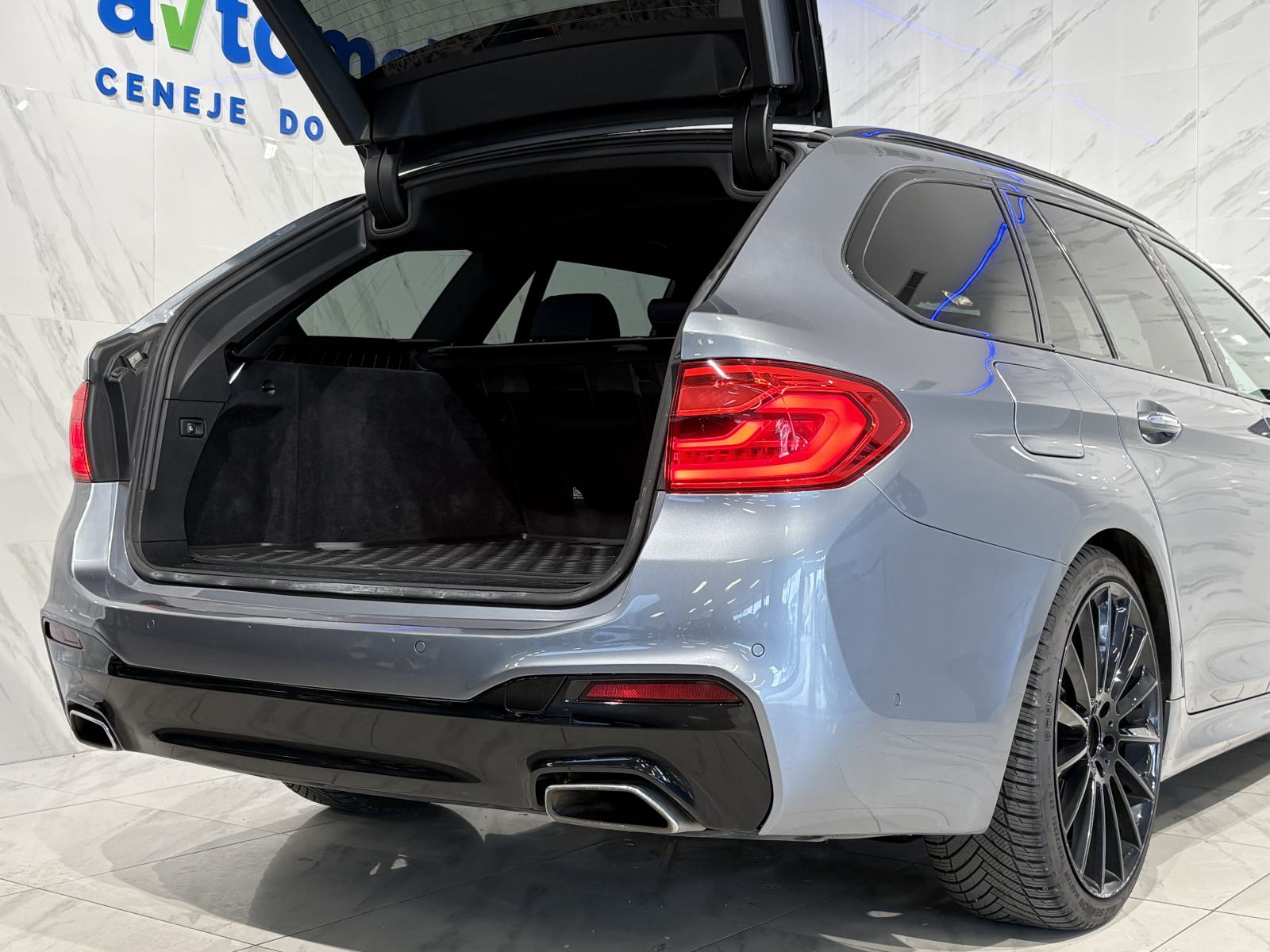 BMW serija 5 Touring 530d|xD|M|ACC|Laser|360K|HUD|BW|NightV|Zračno|TV|, fotografija 7